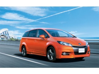 Toyota Noah 2014