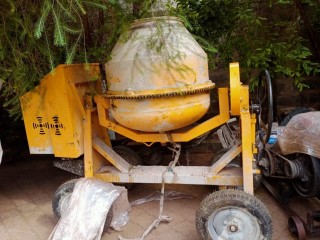 Mixture and vibrator for hire